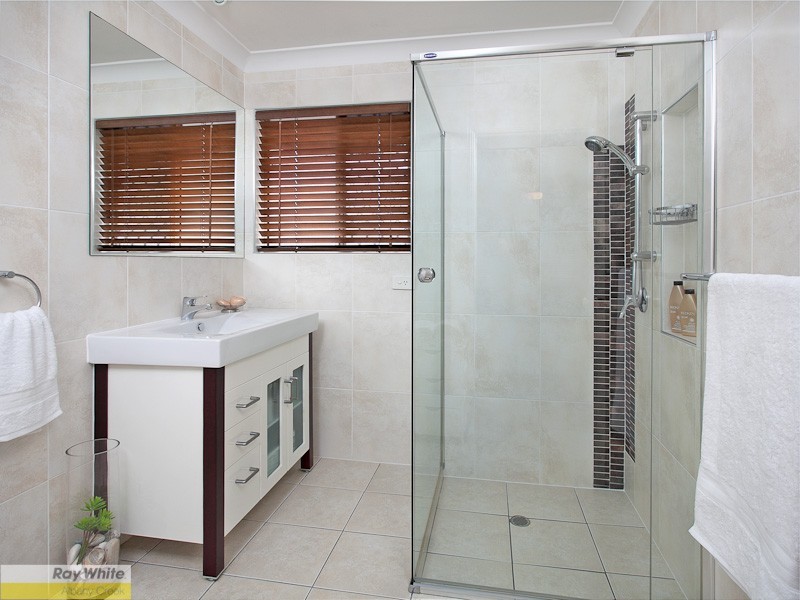 13 Chisholm Court, Albany Creek QLD 4035