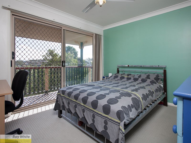 3 Sonya Court, Eatons Hill QLD 4037