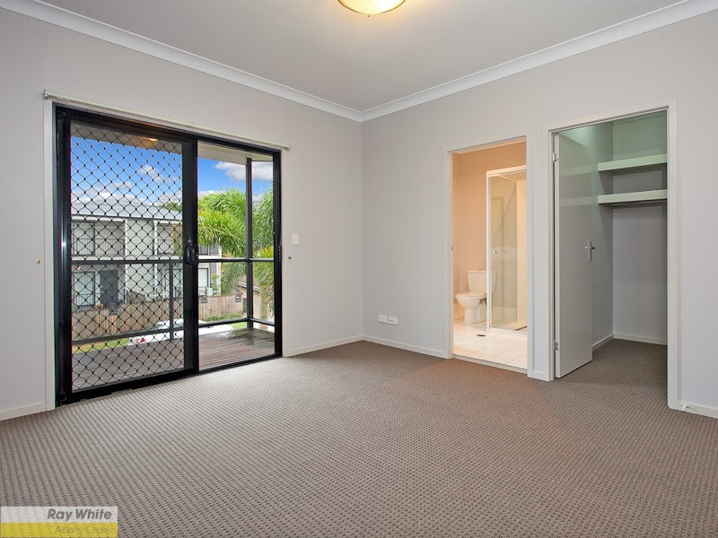 1/27 Latham Street, Chermside QLD 4032