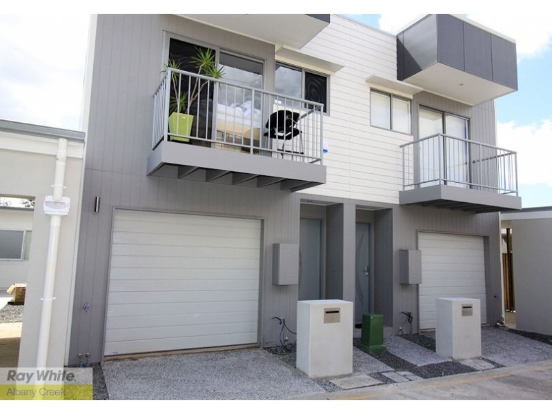 8 Cascade Lane, Fitzgibbon QLD 4018