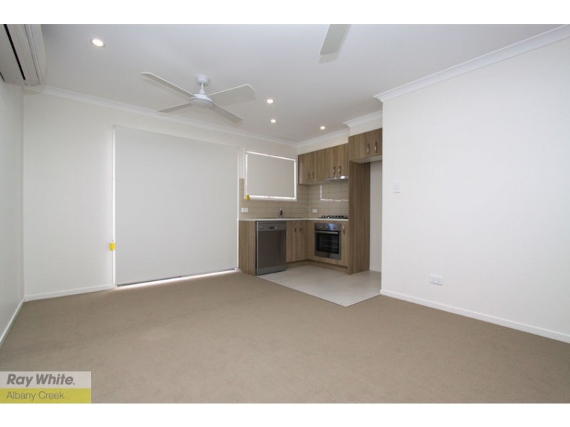 8 Cascade Lane, Fitzgibbon QLD 4018