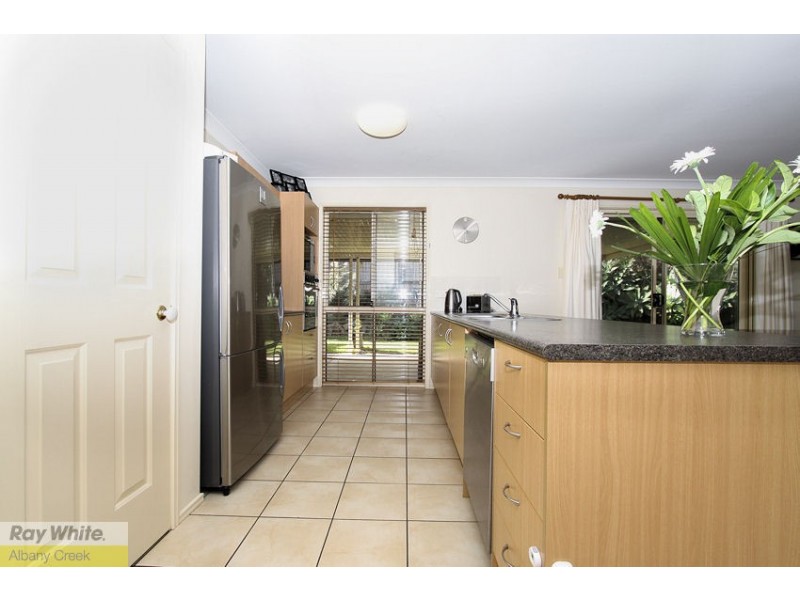 10 Meilland Court, Eatons Hill QLD 4037