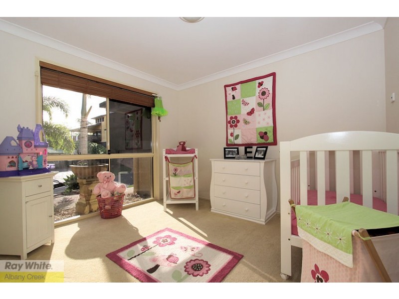 10 Meilland Court, Eatons Hill QLD 4037