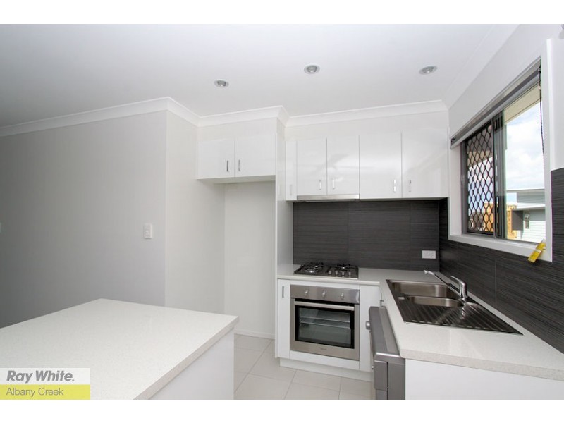 24 Cascade Lane, Fitzgibbon QLD 4018