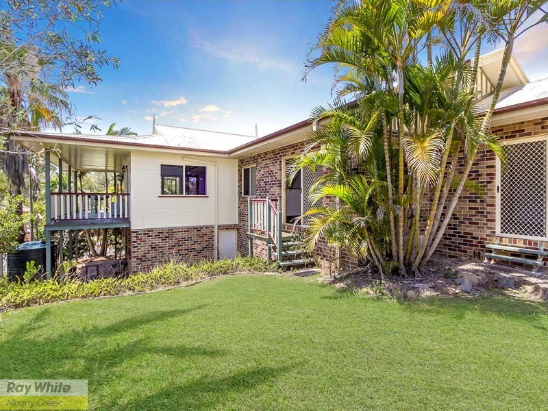 10 Silkyoak Way, Albany Creek QLD 4035