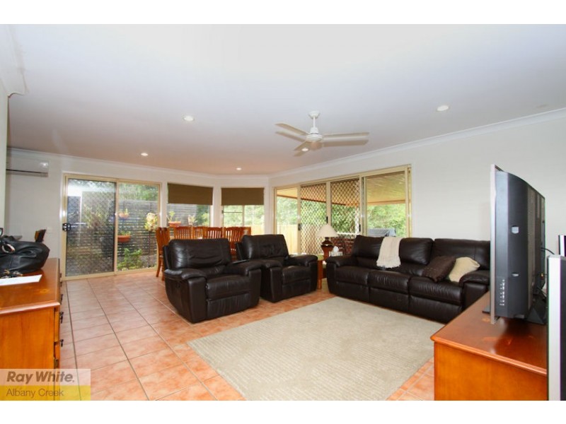 2 Corvus Drive, Cashmere QLD 4500