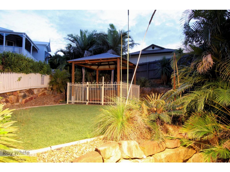 10 Memoire Court, Eatons Hill QLD 4037