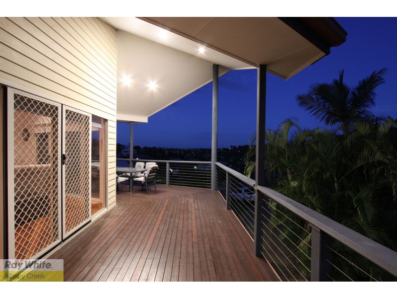 10 Memoire Court, Eatons Hill QLD 4037