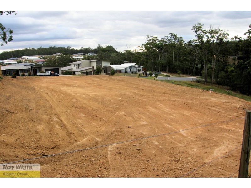 4 Katrina Court, Cashmere QLD 4500