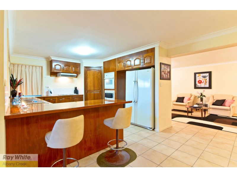 49 Bel Air Court, Ferny Hills QLD 4055