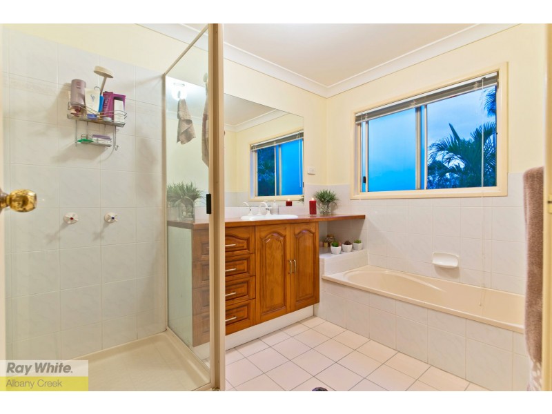 49 Bel Air Court, Ferny Hills QLD 4055