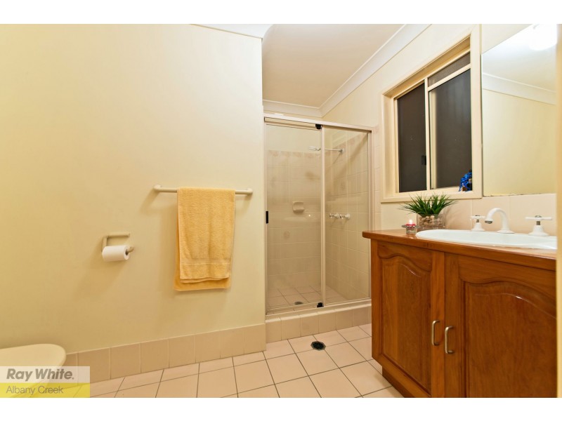 49 Bel Air Court, Ferny Hills QLD 4055