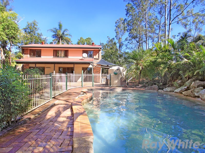 7 Sarah Court, Eatons Hill QLD 4037