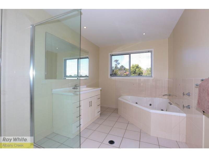 Eatons Hill QLD 4037