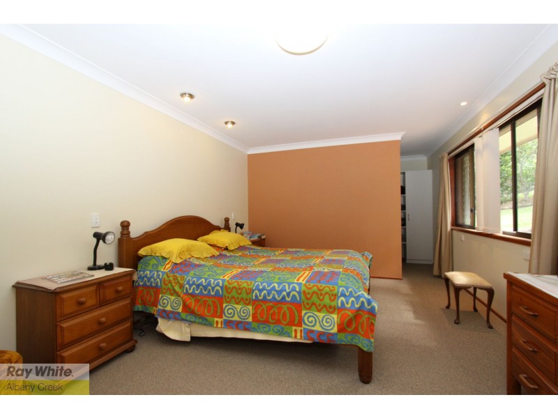 8 Paddy Road, Warner QLD 4500