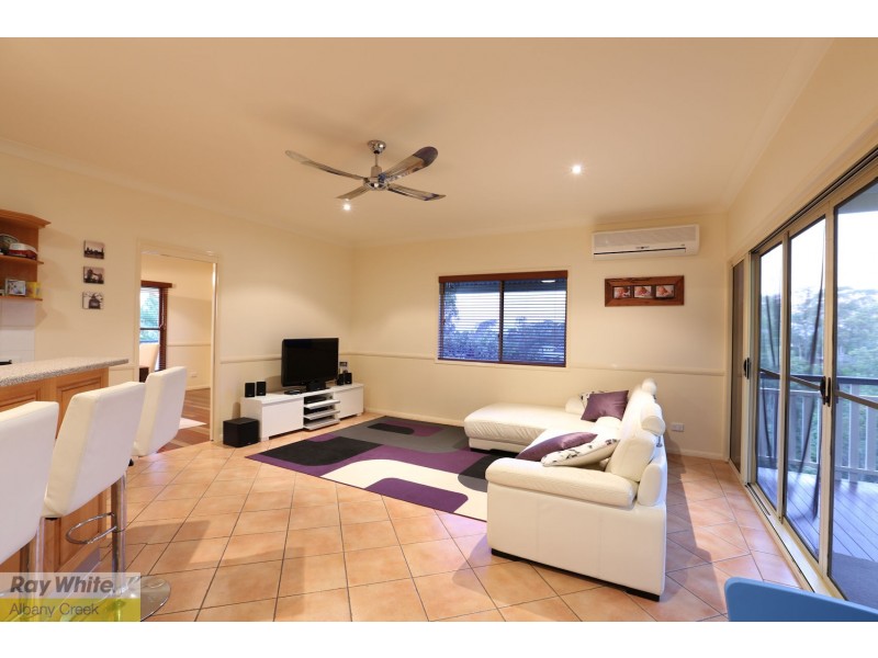 20 Woodgate Court, Ferny Hills QLD 4055
