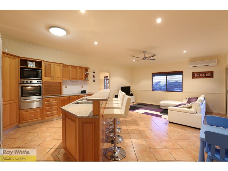 20 Woodgate Court, Ferny Hills QLD 4055