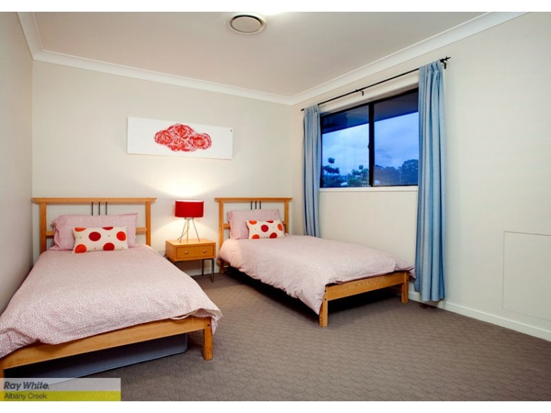 15 Rivergum Drive, Eatons Hill QLD 4037