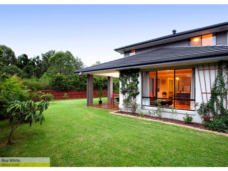 15 Rivergum Drive, Eatons Hill QLD 4037