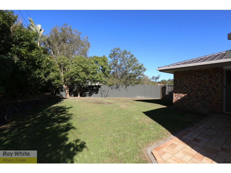 8 Wattle Tree Court, Albany Creek QLD 4035