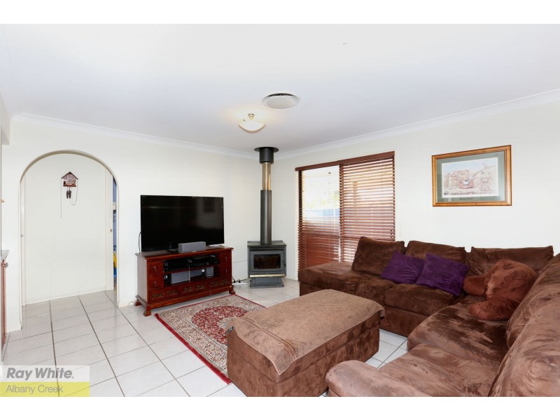 7 Jason Terrace, Eatons Hill QLD 4037