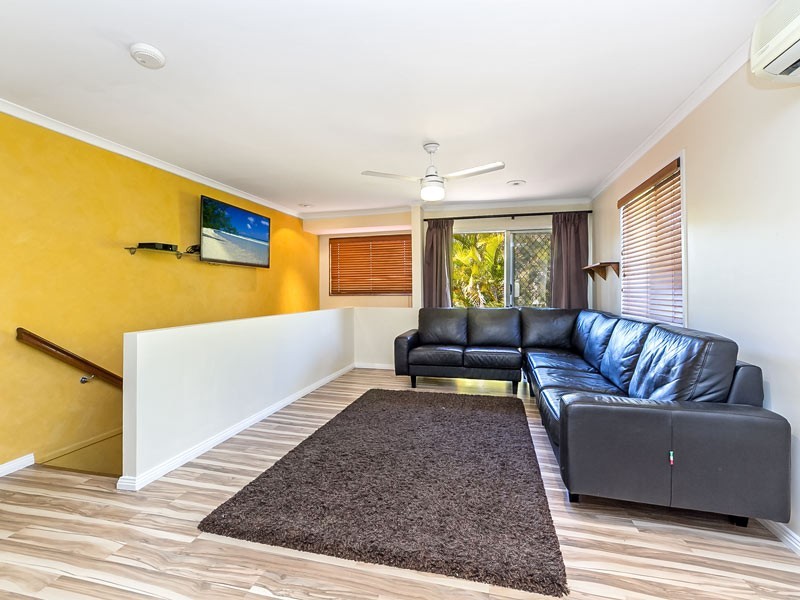 33 Strathford Avenue, Albany Creek QLD 4035