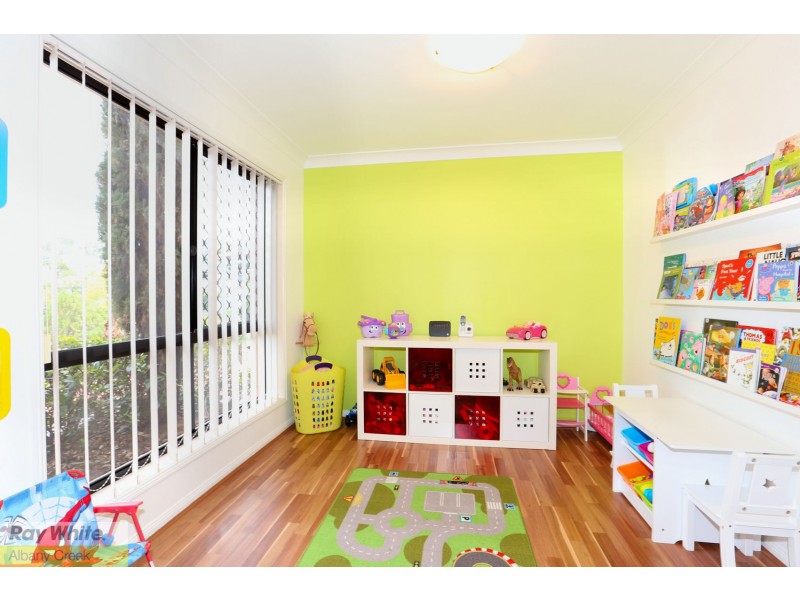 1 Handel Court, Eatons Hill QLD 4037