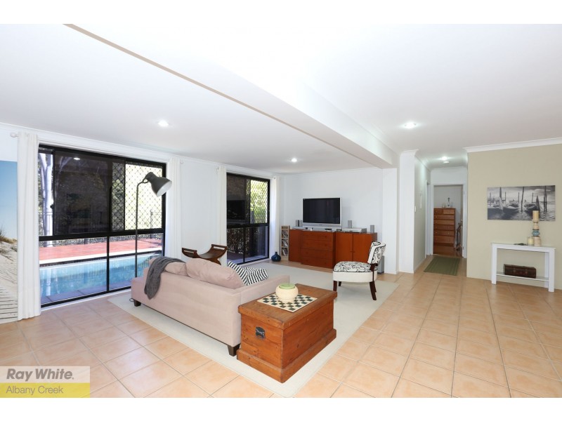 19 Talisman Court, Eatons Hill QLD 4037