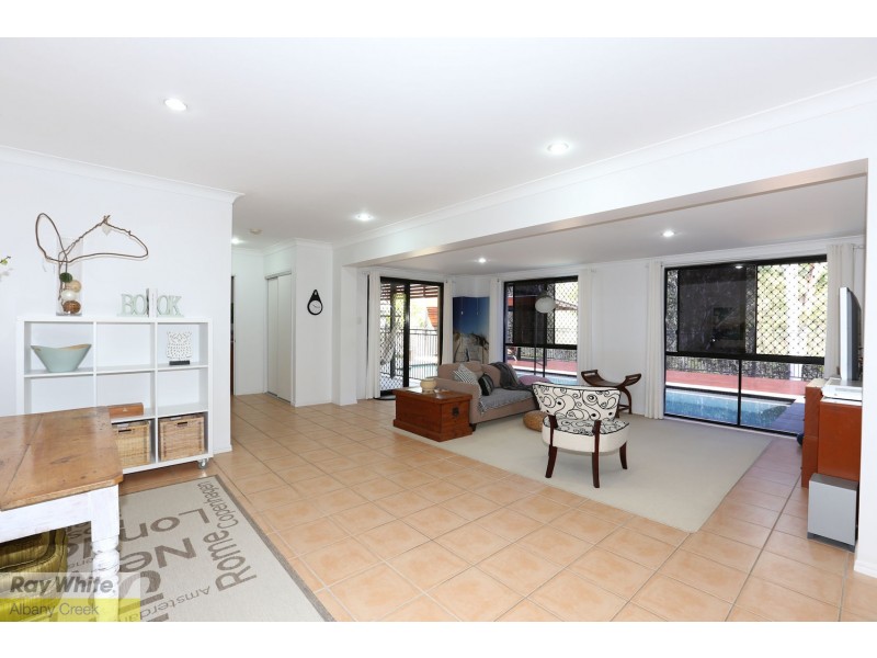 19 Talisman Court, Eatons Hill QLD 4037