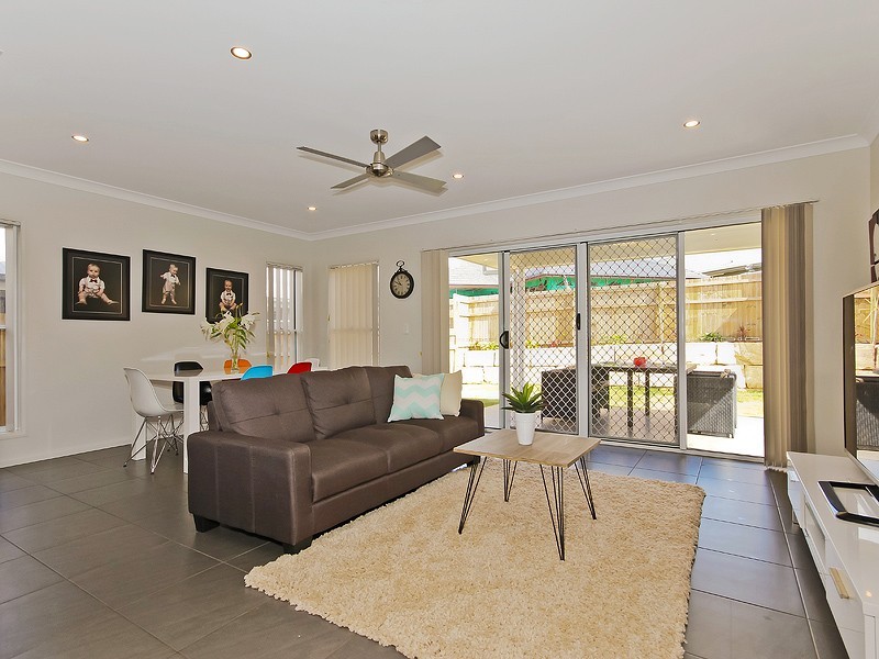 12 Rowallan Street, Warner QLD 4500