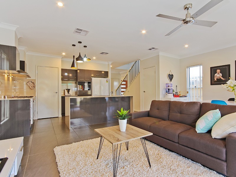 12 Rowallan Street, Warner QLD 4500