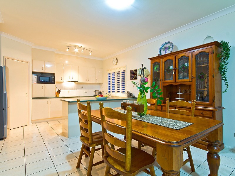 2 Lambertia Court, Albany Creek QLD 4035