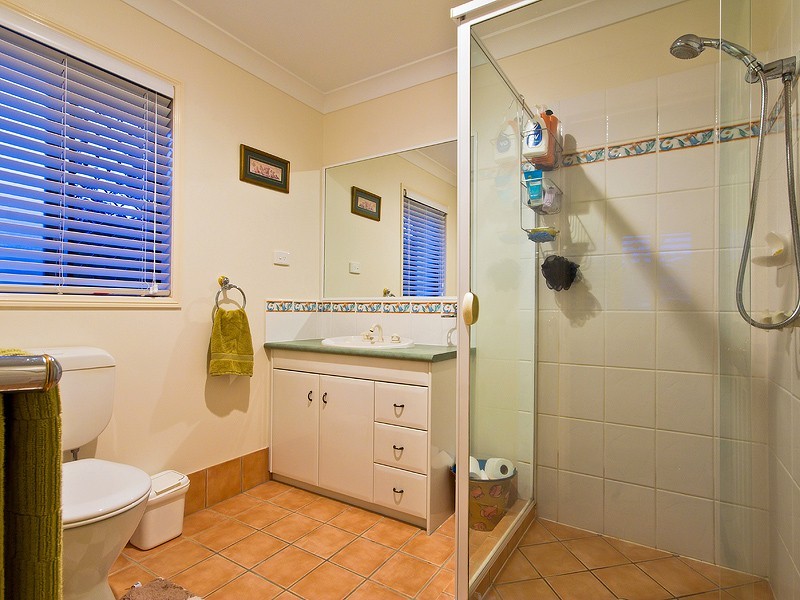 2 Lambertia Court, Albany Creek QLD 4035