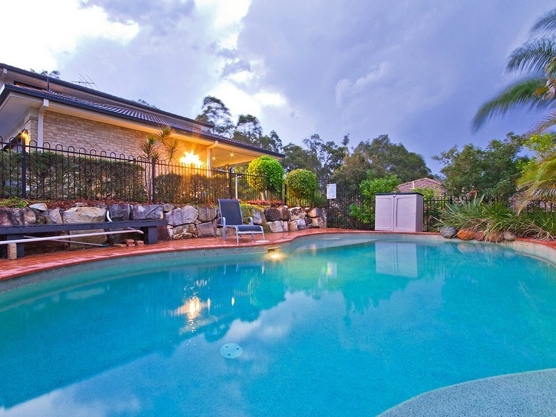 2 Lambertia Court, Albany Creek QLD 4035