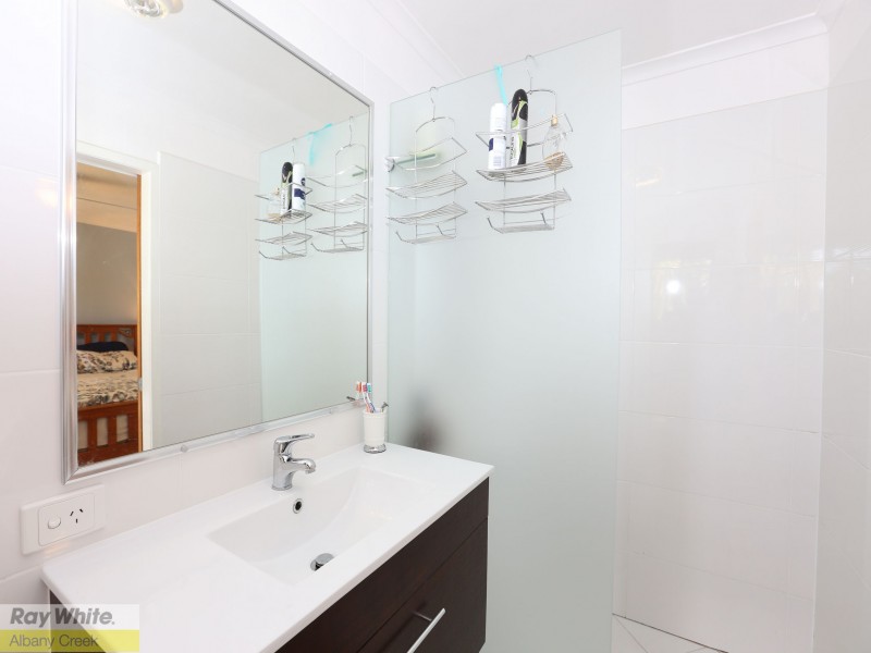 11 Meilland Ct, Eatons Hill QLD 4037