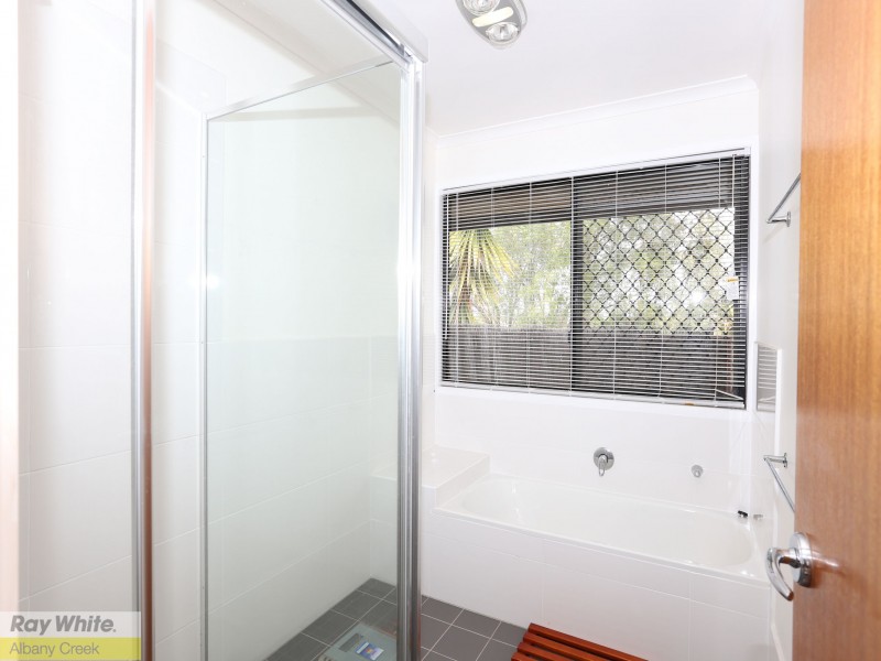 11 Meilland Ct, Eatons Hill QLD 4037