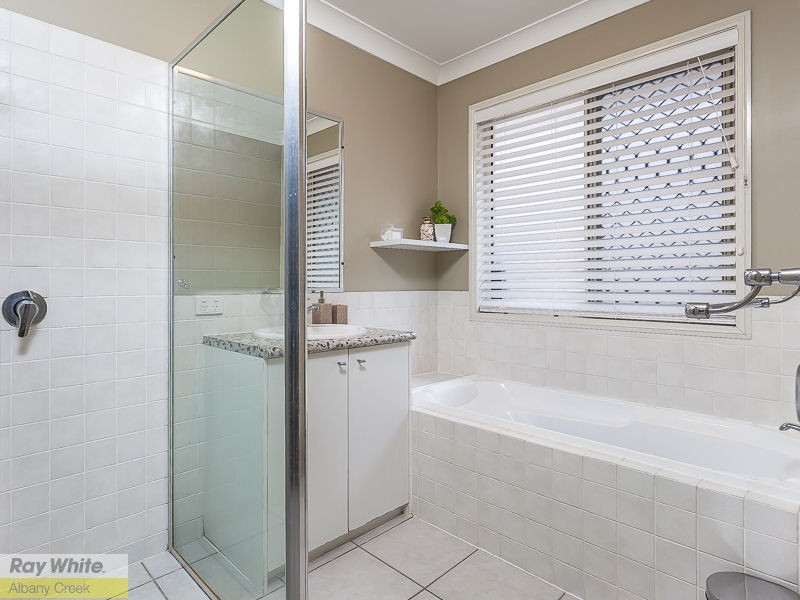 13 Altissimo Court, Eatons Hill QLD 4037