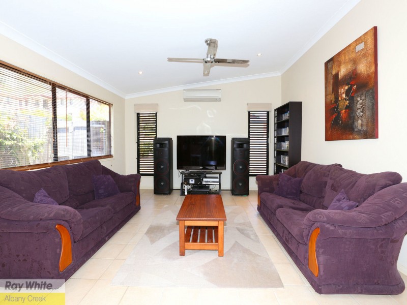 7 Diorama Court, Eatons Hill QLD 4037