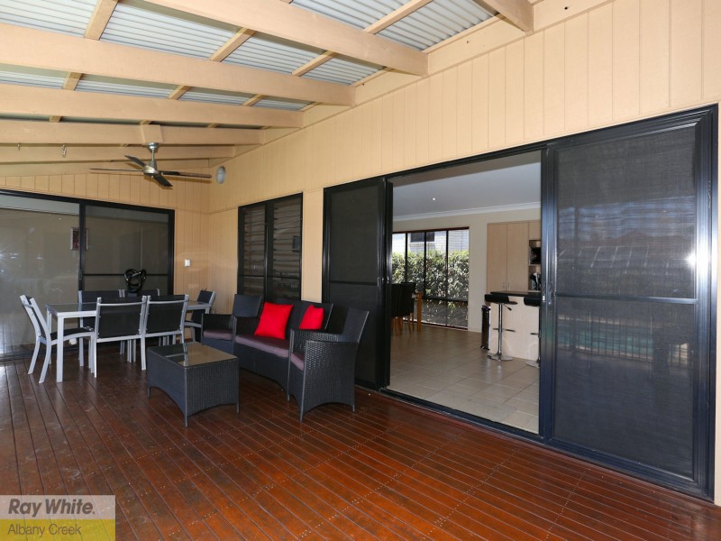 7 Diorama Court, Eatons Hill QLD 4037