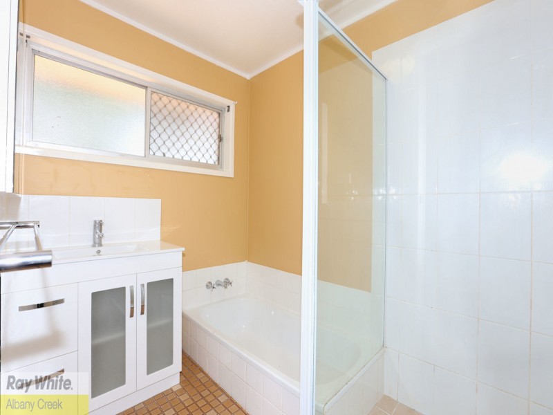 3 Waratah Street, Albany Creek QLD 4035