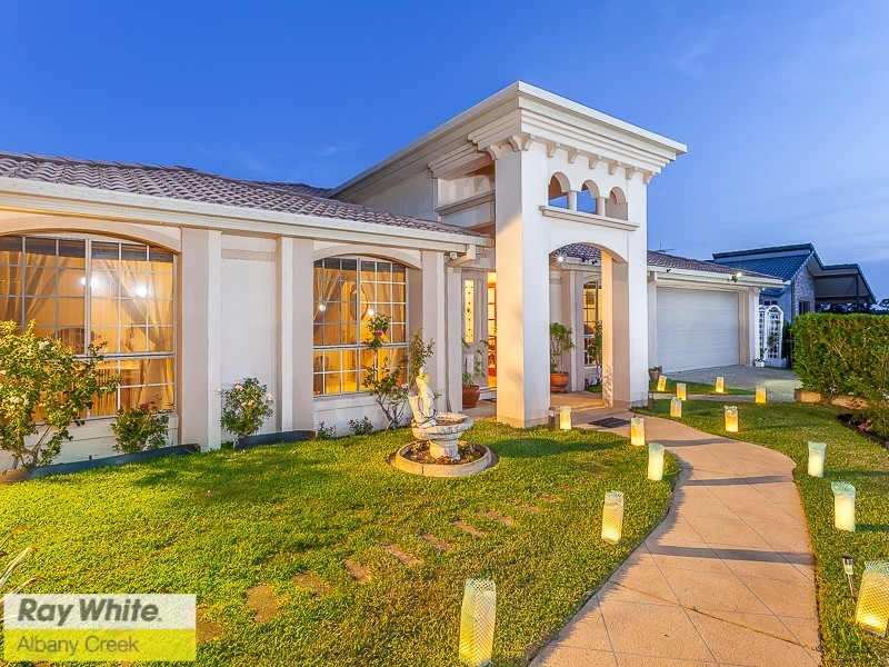 8 Talisman Court, Eatons Hill QLD 4037