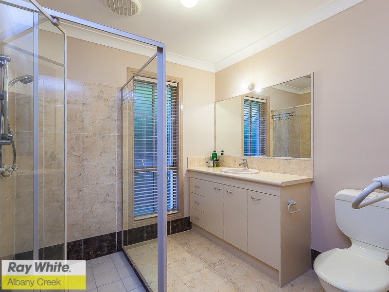 8 Talisman Court, Eatons Hill QLD 4037