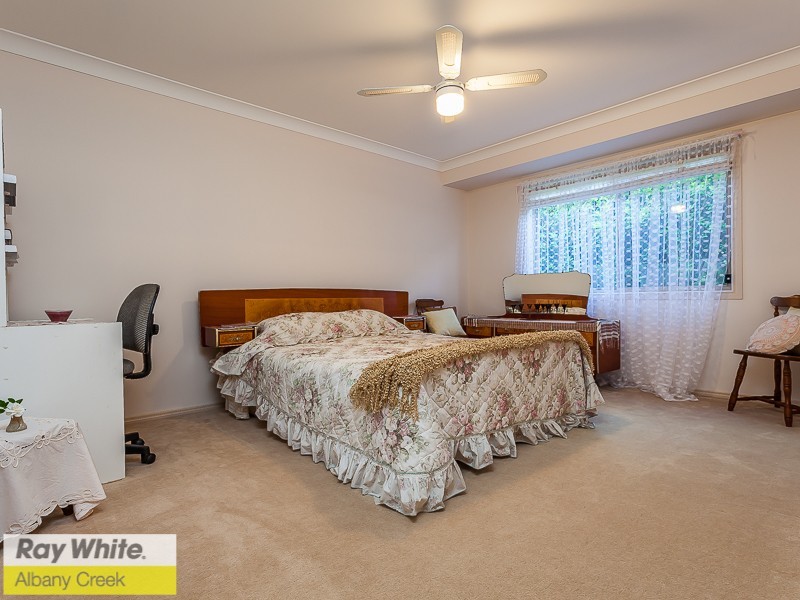 8 Talisman Court, Eatons Hill QLD 4037