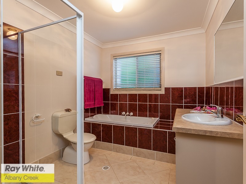 8 Talisman Court, Eatons Hill QLD 4037