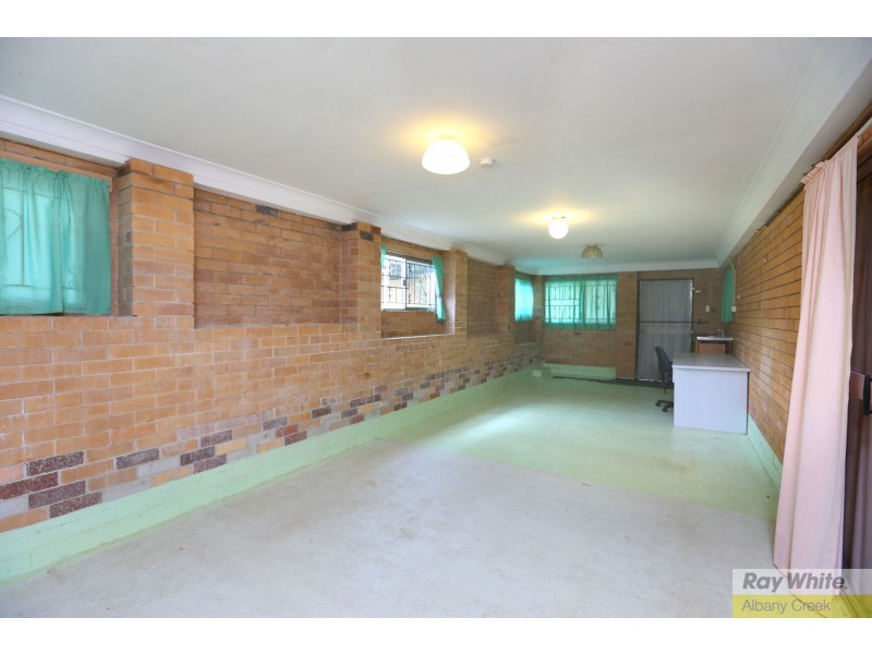 13 Derrima Crescent, Ferny Hills QLD 4055