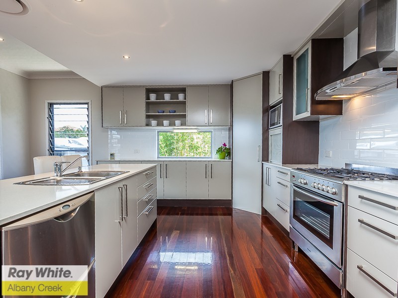 25 Brigadoon Crescent, Eatons Hill QLD 4037