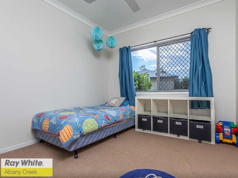 25 Brigadoon Crescent, Eatons Hill QLD 4037