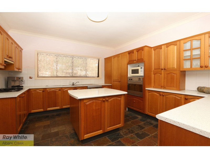 5 Bracken Court, Cashmere QLD 4500