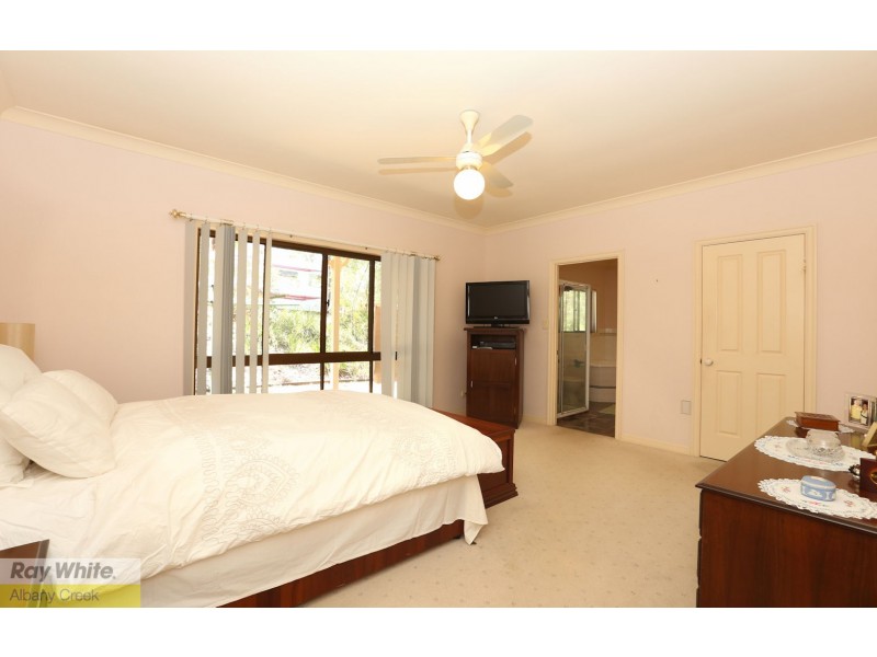 5 Bracken Court, Cashmere QLD 4500