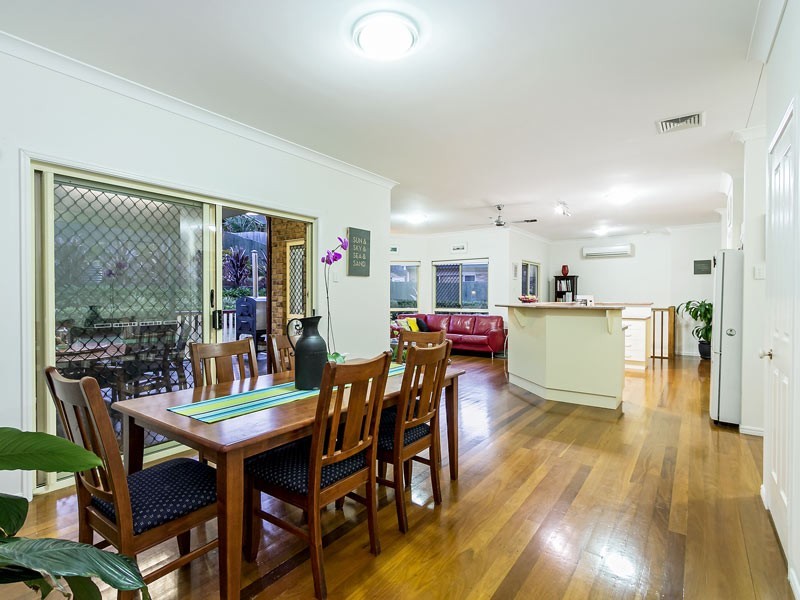 13 Bangalow Place, Albany Creek QLD 4035